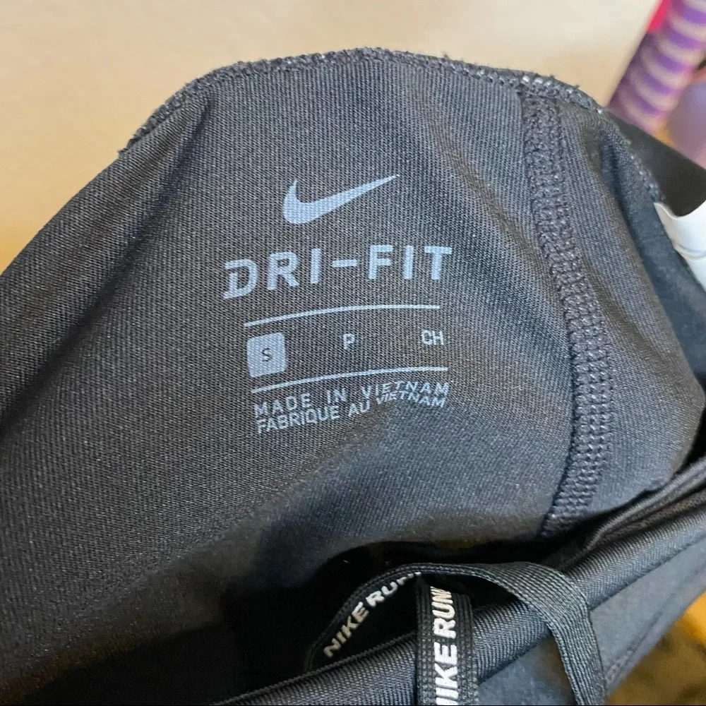 Girls Nike leggings small